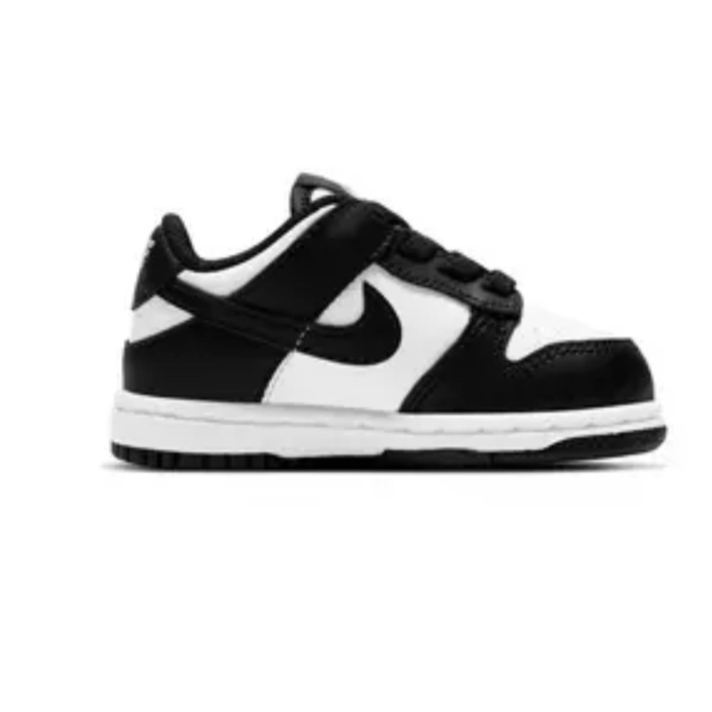 Nike Dunk Low aka Panda Dunks